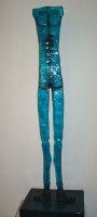Figura masculina en resina