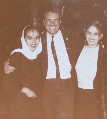 Rita Guerrero y Adriana Díaz Enciso con Rogelio Villarreal en El Nueve