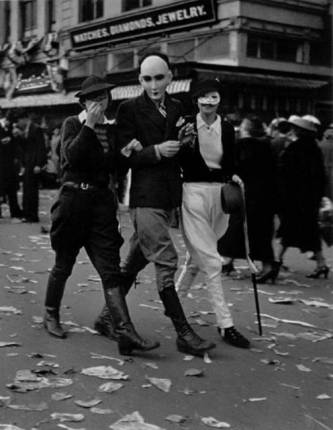 © John Gutmann