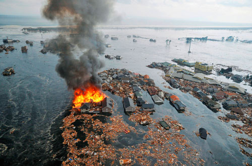 A_Tsunami_Japon