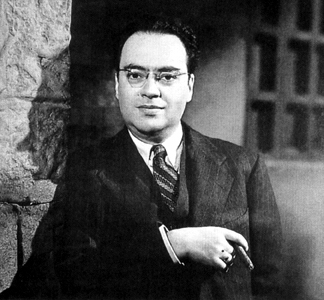 Juan Bustillos Oro