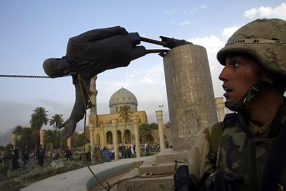 sadam estatua