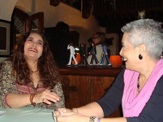 Marta con Tania Libertad