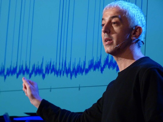 Xurxo Mariño en una charla TEDX en Galicia