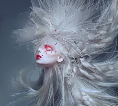 © Natalie Shau