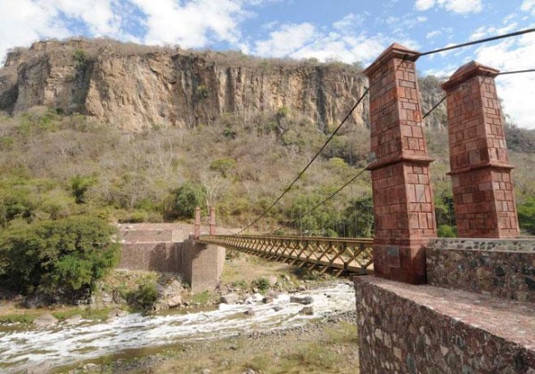 El puente de Arcediano. Foto © Gobierno de Jalisco/H. Aguilar