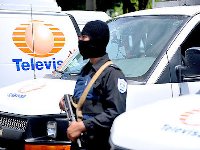 Las falsas camionetas de Televisa en Nicaragua.