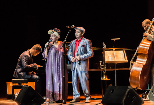 Omara Portuondo. Foto © Xavi Angulo.