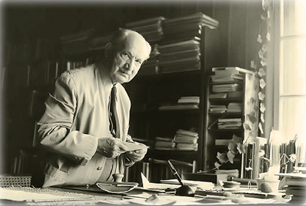 Heidegger en su estudio.