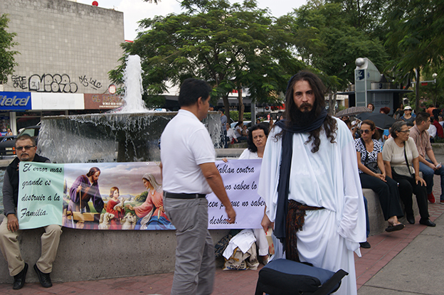 Jesús contra los gays. Foto © Juan Carlos Núñez.